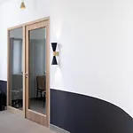 Bob W Zentrum Apartmanhotel 4*