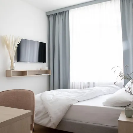 Bob W Zentrum 4* בון