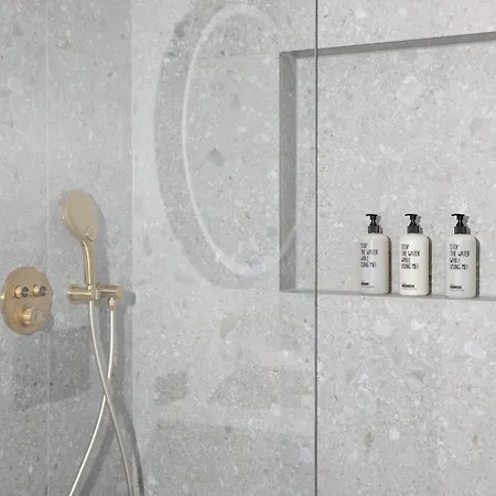 Bob W Zentrum 4* בון